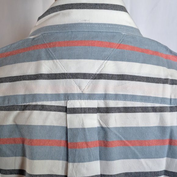 NWOT TOMMY HILFIGER MEN SHIRT Size M striped SHORT SLEEVES COLLAR BUTTON - Picture 7 of 11